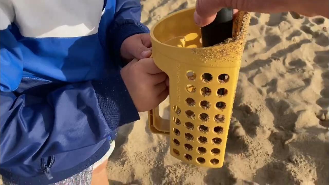 Metal detecting Skegness beach, money and items found YouTube