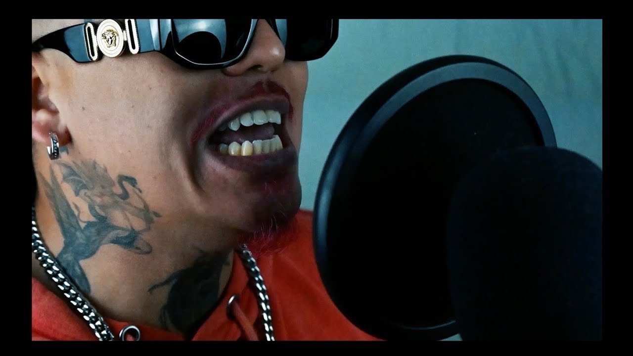 Watch Ufell - Kikiando (Visualizer) on YouTube Watch Ufell - Kikiando (Visualizer) on YouTube
