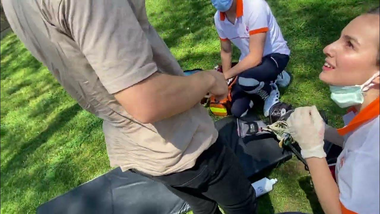 defibrillation only 1 joule (never try it) acls YouTube