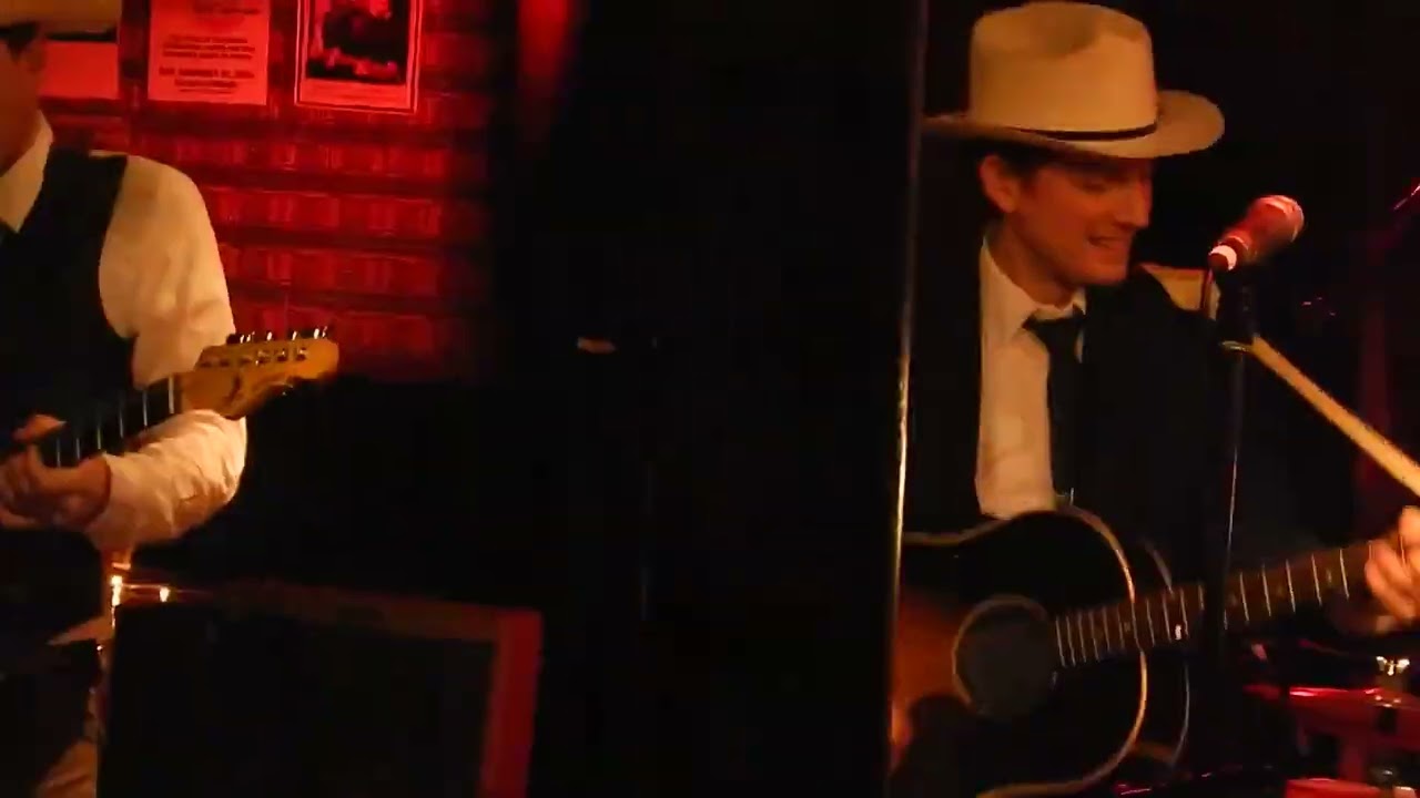 DSCN1243 Dear John - 3Gs - Hank Williams New Years Day Tribute Show