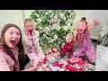 CHRISTMAS CAME EARLY - OPENING PRESENTS! VLOGMAS DAY 11