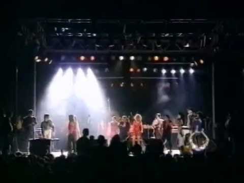 Ceca — Ceca - Zaboravi - (LIVE) - (Tasmajdan 1993)