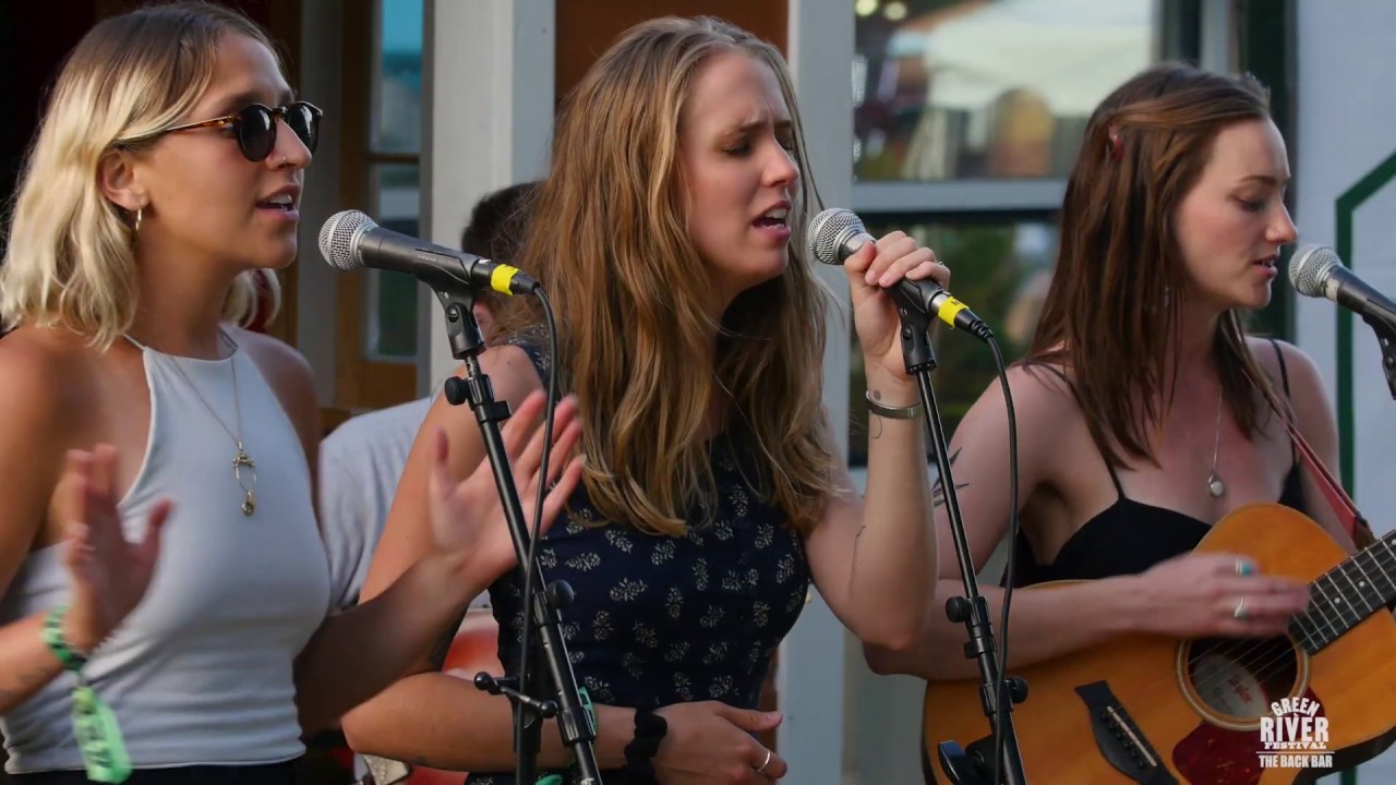 Sleduj Upstate - "Everything Changes" - The Green House at Green River Festival na YouTube Sleduj Upstate - "Everything Changes" - The Green House at Green River Festival na YouTube