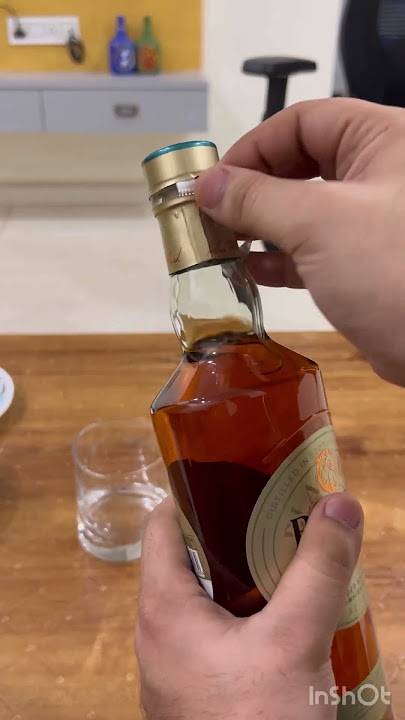 Black Dog Triple Gold Reserve: balanced, smooth and enticing finish. Cheers!🥃 #blackdog #asmr