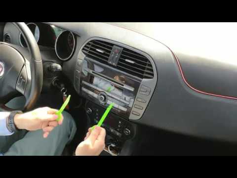 How to remove head unit in Fiat Bravo II (with 3D printed tools) 