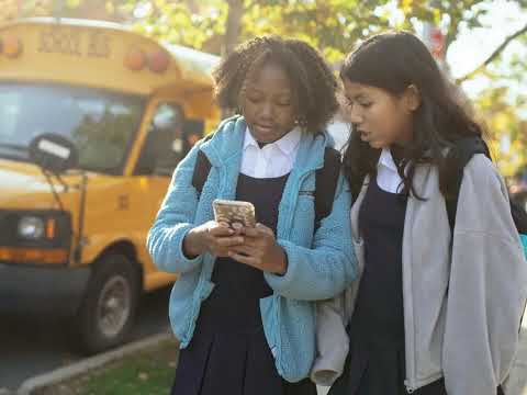 Зростання ІІ-спостереження у школах: баланс між безпекою та приватністю