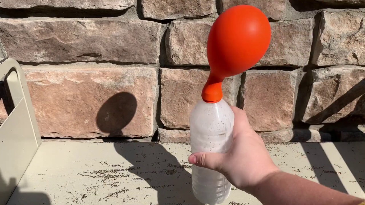 DIY Science: Self-inflating Balloon