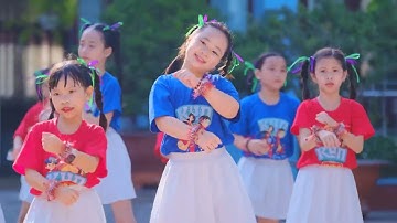Liên đội Trường Tiểu học Lê Hồng Phong đồng diễn Flashmob chủ đề “Cùng KUN khoẻ mạnh mỗi ngày” ☘️☘️