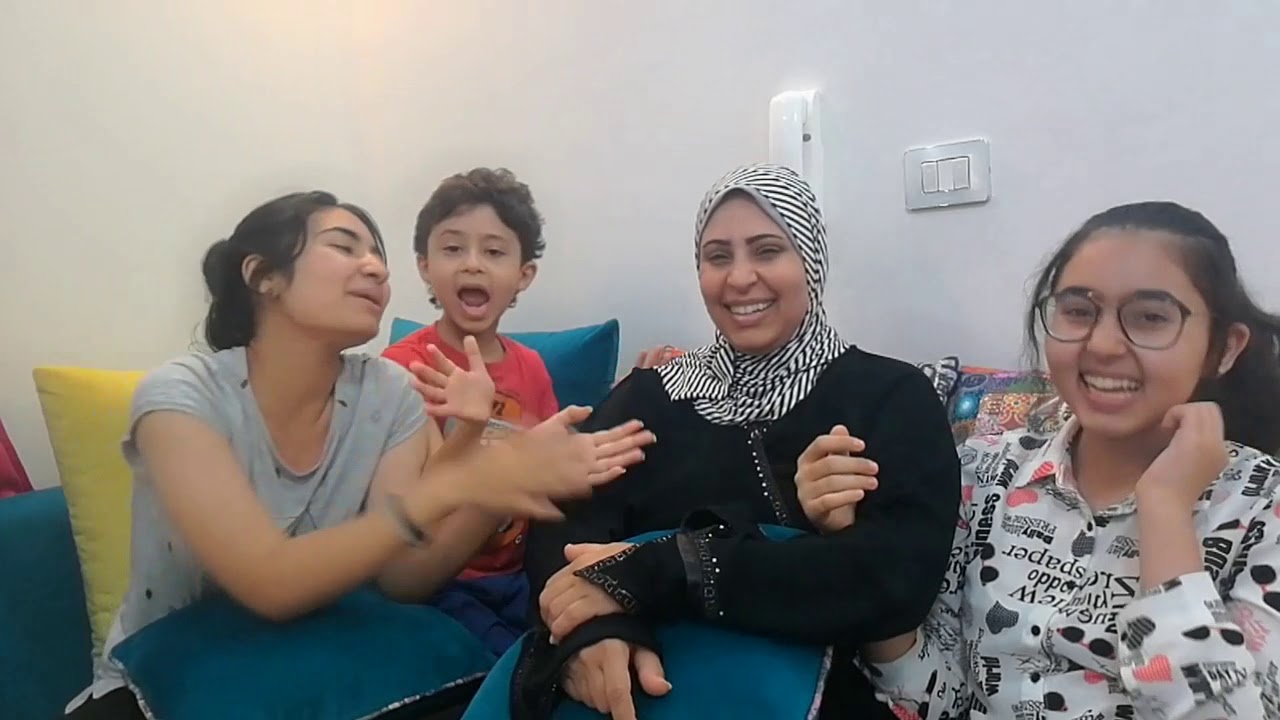 تحدى مين يعرفنى اكتر 😂😂الجزء الرابع