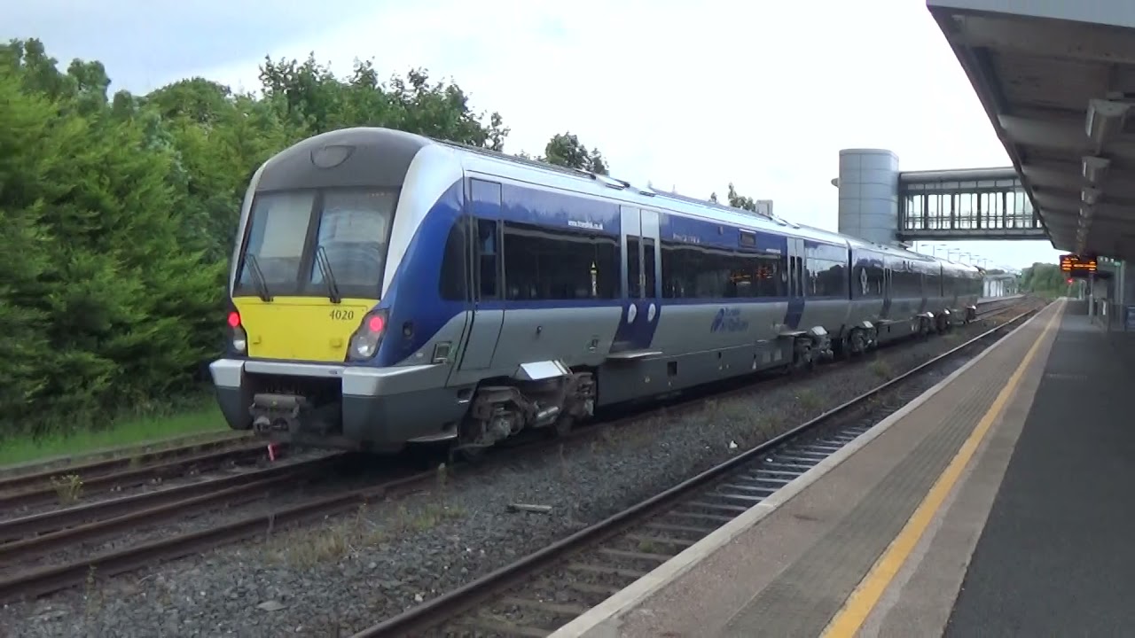 nir-caf-4000-class-at-portadown-train-station-youtube