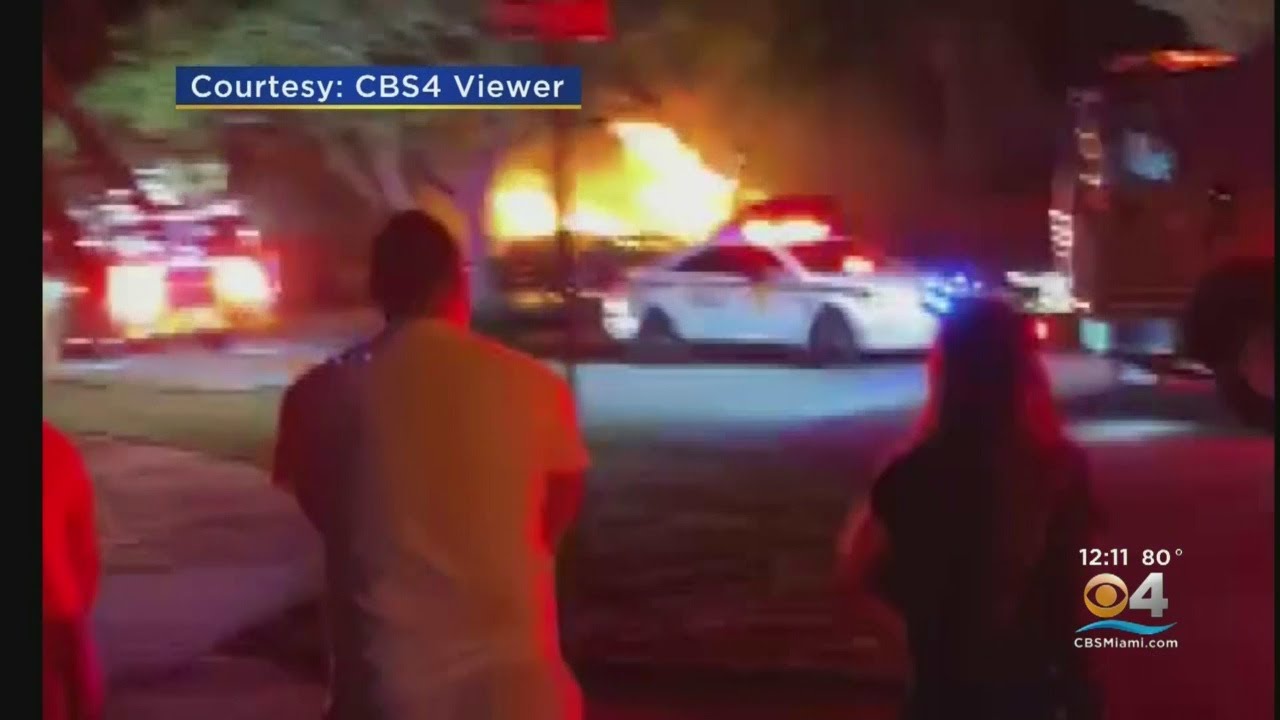 House Fire In SW MIami-Dade - YouTube