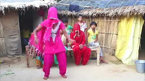 छलकता हमरो जवानिया ए राजा   Village Bhabhi Dance