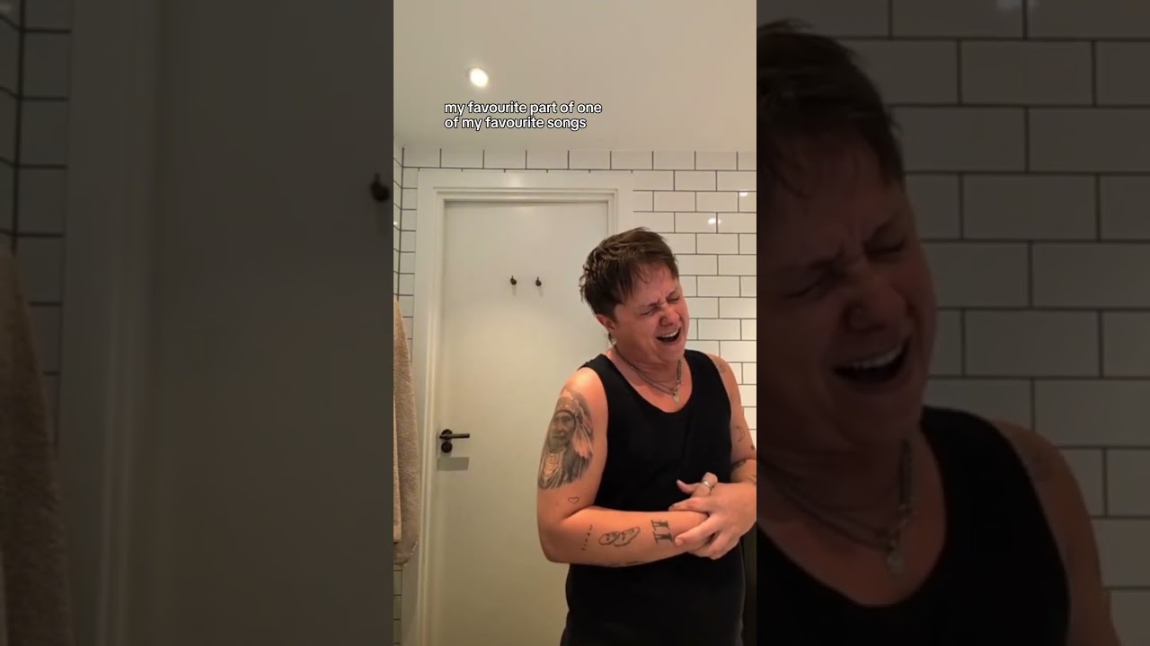 Conor Mason-Nothing But Thieves-singing live full power and raw emotion Powerful vocal performance