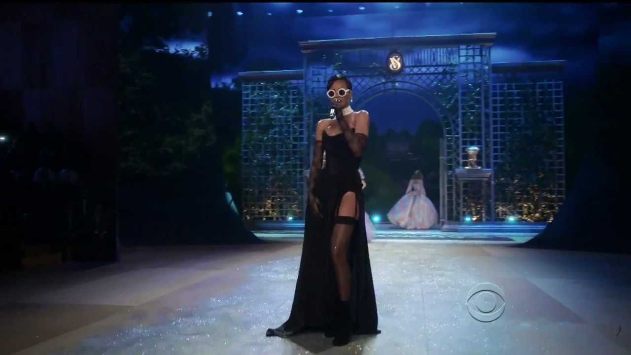 victoria secret เจ้าของ  New 2022  Rihanna - Diamonds Live Victoria's Secret Fashion Show 2012 1080p HD