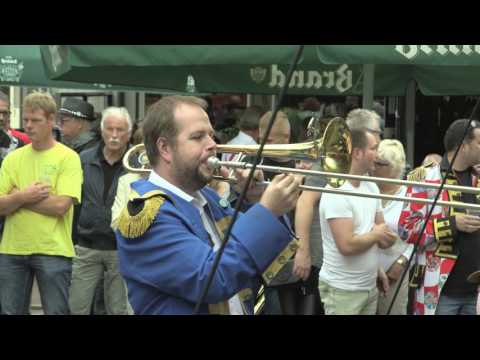 Blaaskapel de Klinkers Delft Notenkrakers Zomerfestival 16e Zevenbergen 25 juni 2017