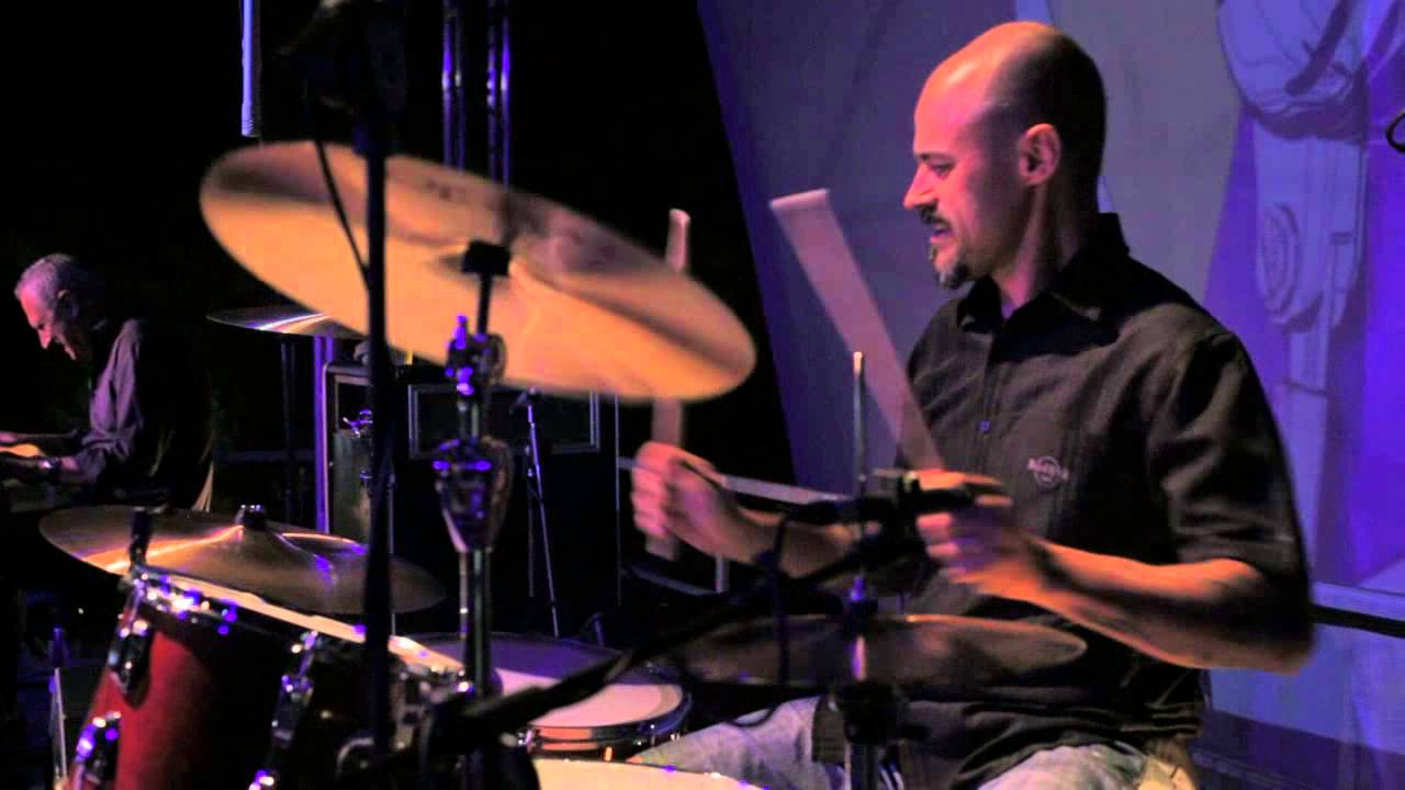 Watch Giallo Blues Promo (Lesynfesta 06/2013) on YouTube Watch Giallo Blues Promo (Lesynfesta 06/2013) on YouTube