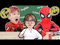 친구와 학교에서 우정을 나눠요!! Spider man build a good Friendship at School