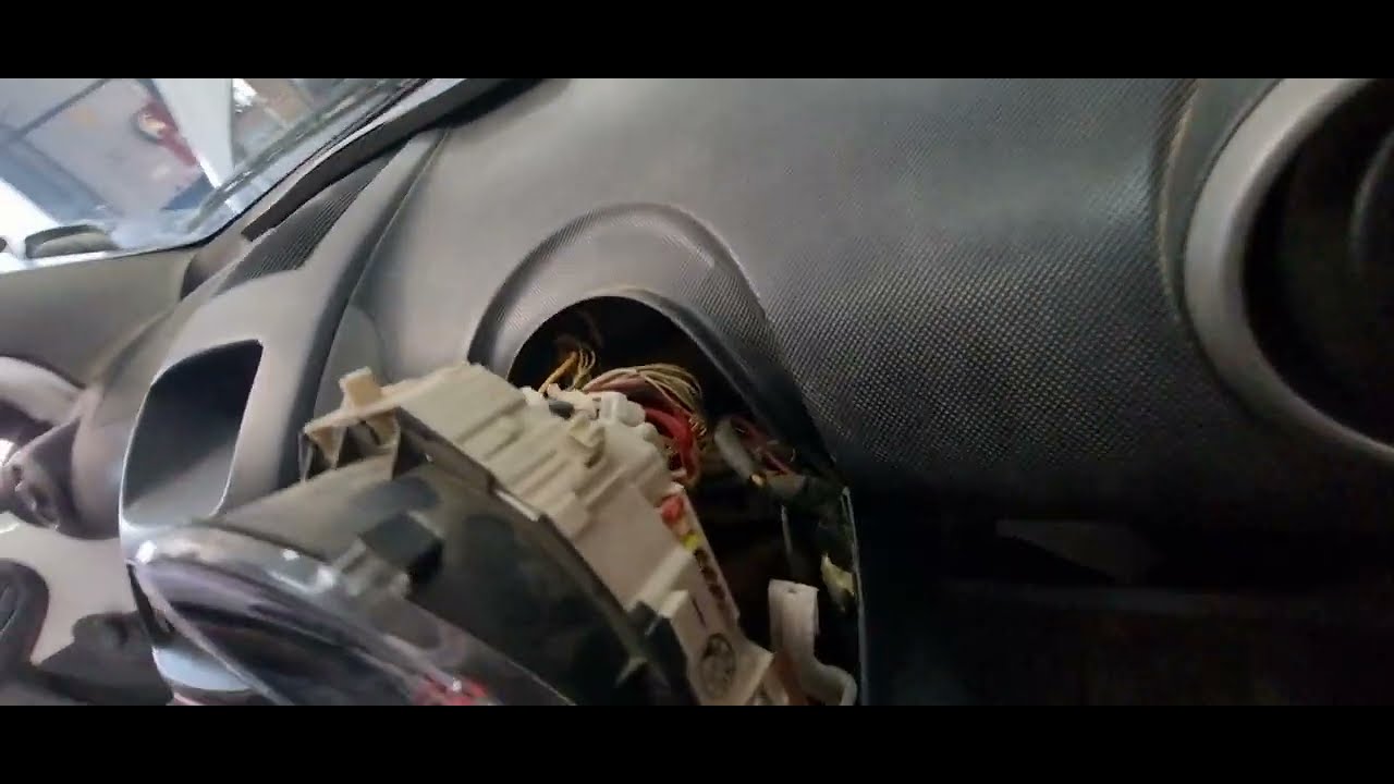 Fuse location on Toyota AYGO 1.0 YouTube