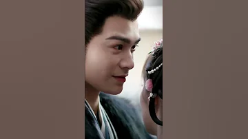 احتضن شين دو ويان شينغ وقبلا في الزاوية MelodyOfGoldenAge Dingyuxi 