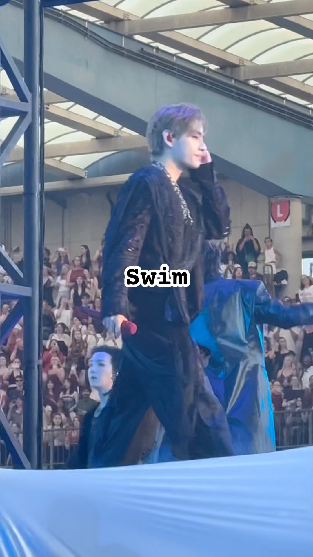 Bts - Swim (Brussel 01.07.26) - YouTube