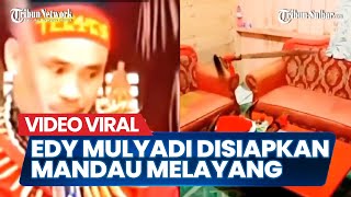 Tokoh Adat Suku Dayak Tawarkan Mandau Terbang Ke Edy Mulyadi