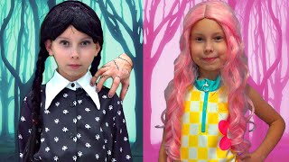 Alice y Wednesday Addams - Pink vs. Black Challenge en la escuela by Alice Princesa 244,167 views 9 months ago 8 minutes, 31 seconds