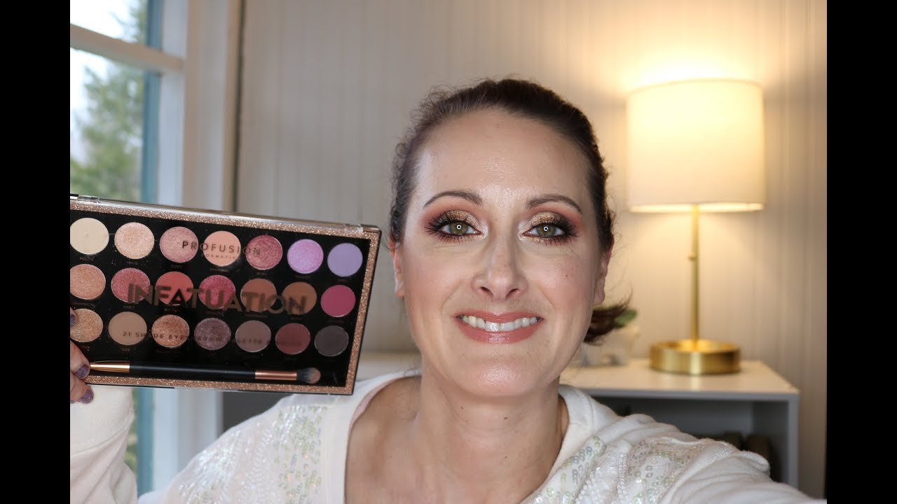 Profusion Infatuation Eyeshadow Palette | Swatches + Overview