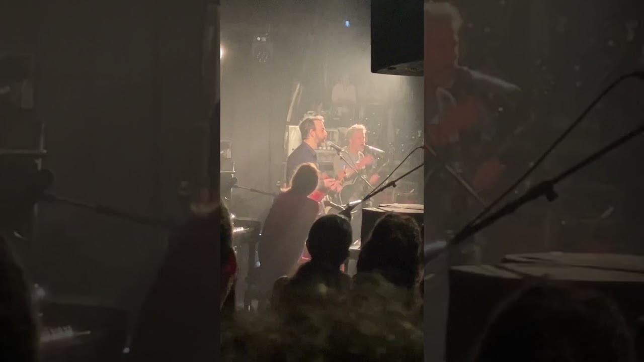 שאלות ותשובות עם להקת הבילויים