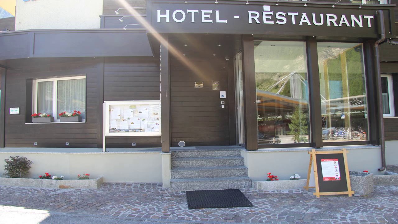 Alpine Budget Rooms by Täscherhof Bahnhofplatz, 3929 Täsch