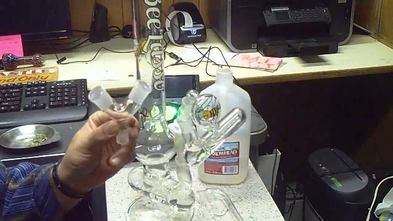 Soundrone Loves Glass