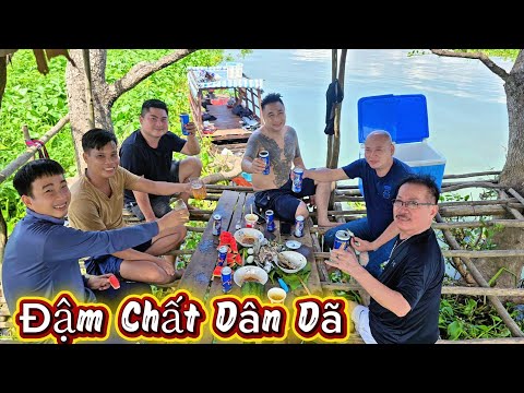 Những Anh Khách Về Thăm " Trải Nghiệm Tắm Sông Đậm Chất Dân Dã " 