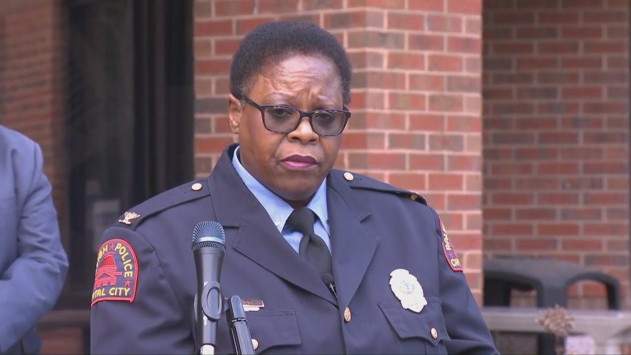 Raleigh police chief speaks on mall shooting - YouTube