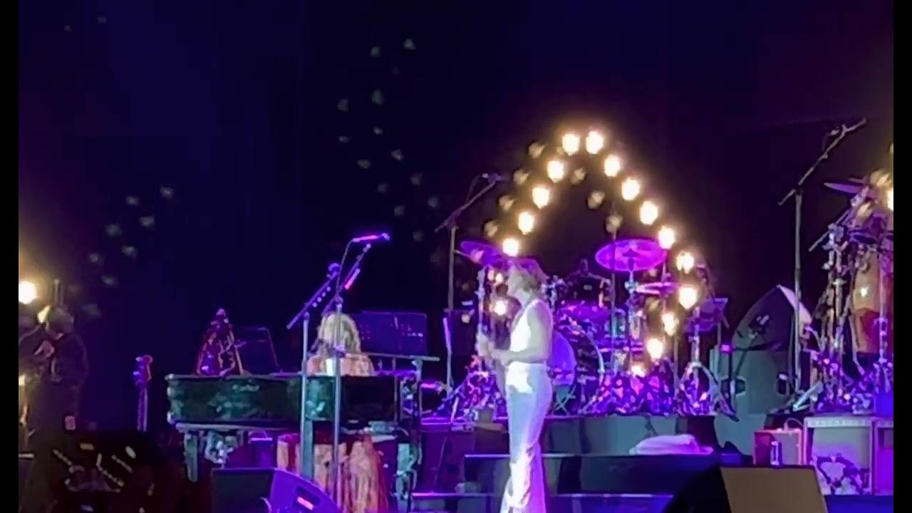 Brandi Carlile & Sarah McLachlan - In the Arms of an Angel - live at The Gorge 2022 Brandi Carlile & Sarah McLachlan - In the Arms of an Angel - live at The Gorge 2022