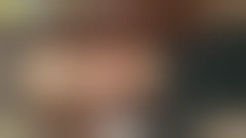極品街拍：褐色皮裙絲襪美女 001 - 天天要聞