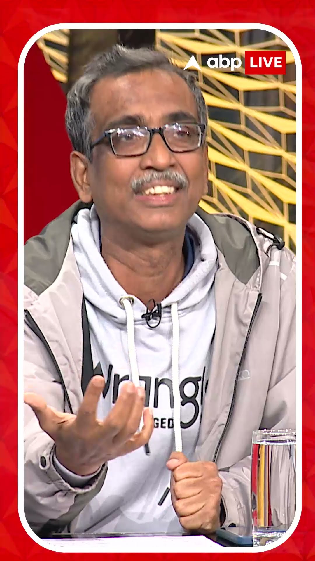 'প্রত্যেক অঞ্চলে সঠিক বিরোধী শক্তি থাকলে এত অর্থনৈতিক গোলমাল হয় না', মন্তব্য শুভময় মৈত্রের