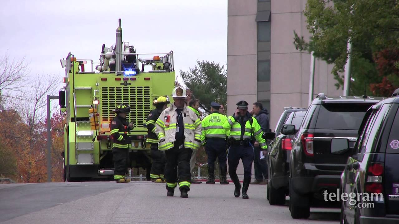 Pilot killed in single-engine plane crash - YouTube