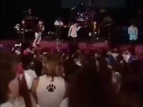 Step By Step LIVE nkotb, 1990 - YouTube