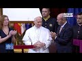 El Interminable aplauso al papa León XIV en el parlamento español tras su discurso pro-vida