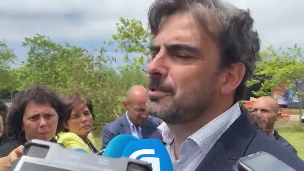 Seis trabajadores heridos, dos de ellos graves, al caer el escenario del festival 'O Son do Camiño'