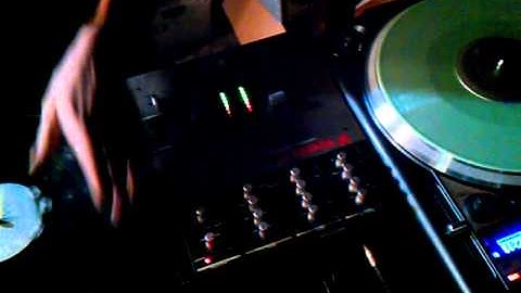 Vestax pmc pro 05 mixer with case for sale 275.00