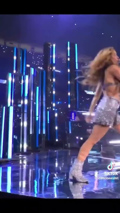 Shakira soltera #music #musica #song #solteras - YouTube