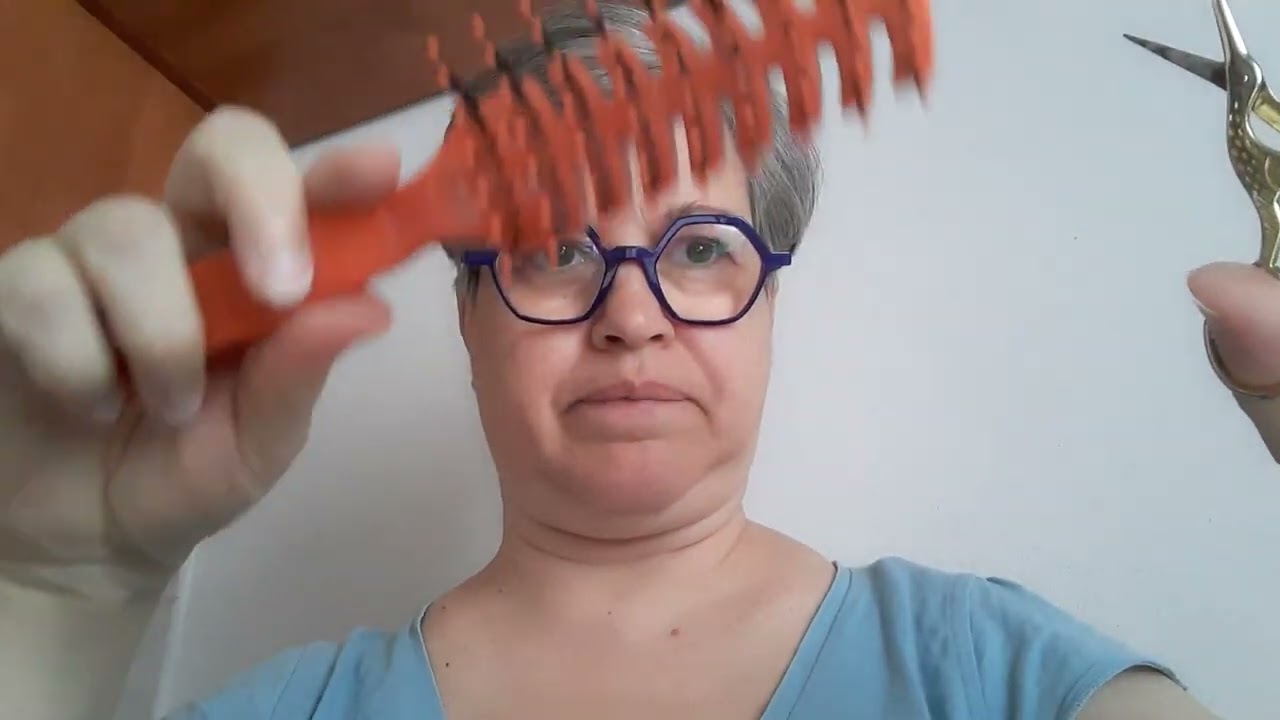 asmr dal parrucchiere e coccole rilassanti