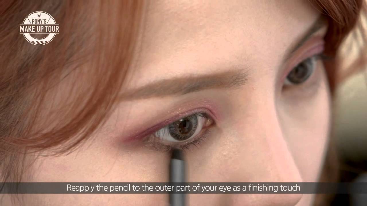 makeup artist [ETUDE 에뛰드 101펜슬]2014홀리데이 포니의 판타지스모키룩에 도전해보아요!