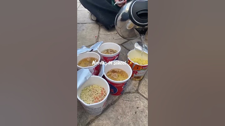 بنات يطبخن اندومي في المدرسه #لايك #shorts