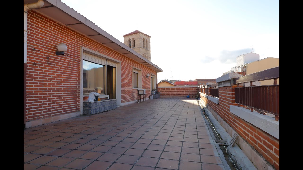 Atico con terraza de 90m2 en