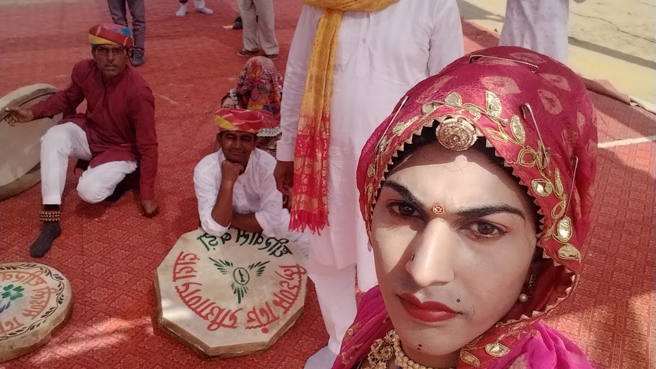 Sunil Prajapati Dancer 805 is live कलाना Bhadra से Live प्रोग्राम