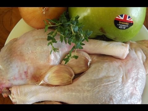 فيديو: كيف لطهي البط مع التفاح