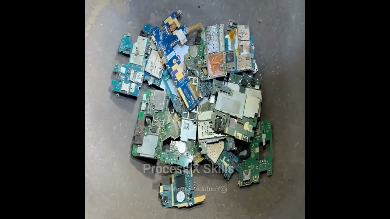 AMAZING Method ! How 24K Pure Gold Extraction From Wasted Mobiles Phones in Factory |Mass Production