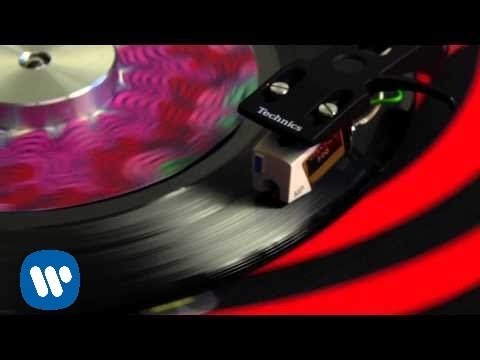 Red Hot Chili Peppers - The Sunset Sleeps [Vinyl Playback Video]