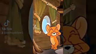 miljana se seta po kuci u 6 ujutru i moli se za bolje sutra